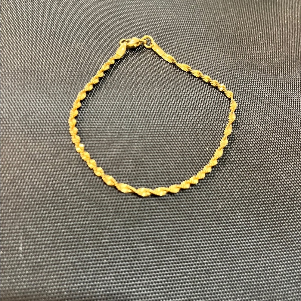 Elegant Gold-Tone Twisted Chain Bracelet - Women's Jewelry